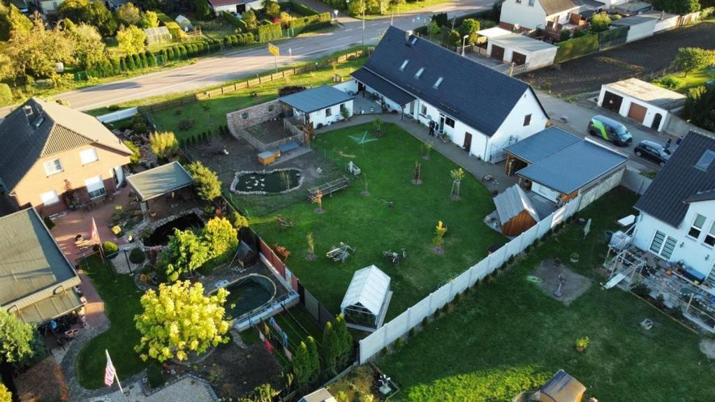 Pension Landhaus An Der Saale Бернбург Экстерьер фото