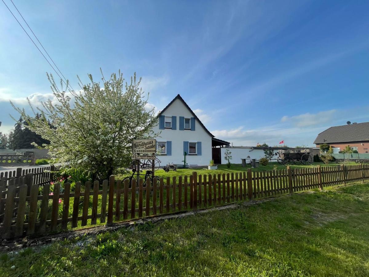 Pension Landhaus An Der Saale Бернбург Экстерьер фото